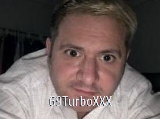 69TurboXXX Cigare à moustache