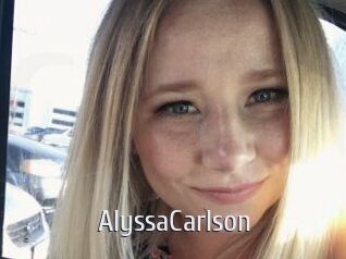 Alyssa_Carlson Cigare à moustache
