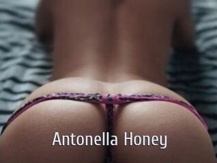 Antonella_Honey Cigare à moustache