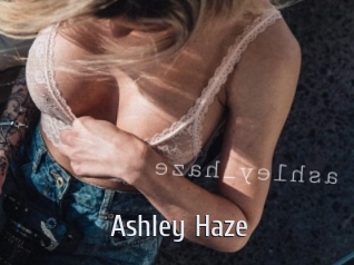 Ashley_Haze Cigare à moustache
