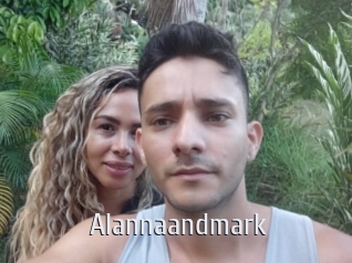 alannaandmark Cigare à moustache