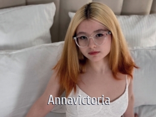 annavictoria Cigare à moustache