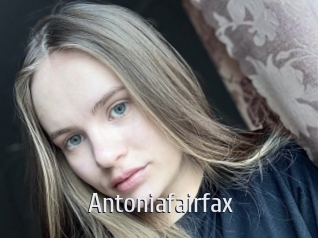 antoniafairfax Cigare à moustache