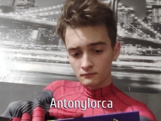 antonylorca Cigare à moustache