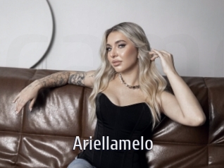 ariellamelo Cigare à moustache