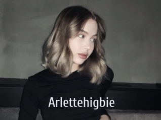 arlettehigbie Cigare à moustache