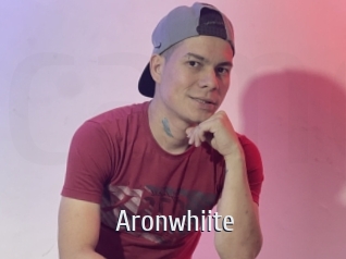 aronwhiite Cigare à moustache