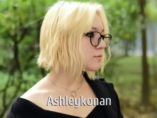 ashleykonan Cigare à moustache