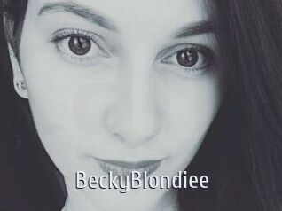 BeckyBlondiee Cigare à moustache