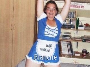 Blanche Cigare à moustache