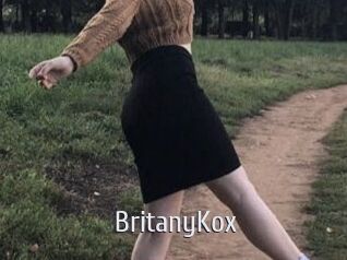 BritanyKox Cigare à moustache