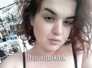 Brunettekink Cigare à moustache