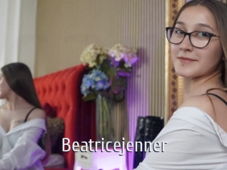 beatricejenner Cigare à moustache