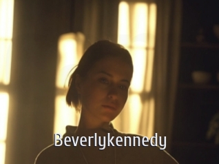 beverlykennedy Cigare à moustache