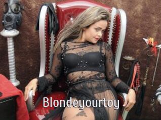 blondeyourtoy Cigare à moustache
