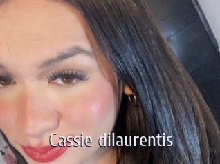cassie_dilaurentis Cigare à moustache