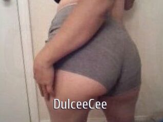 DulceeCee_ Cigare à moustache