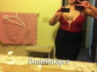 daniellelayce Cigare à moustache