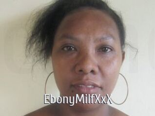 EbonyMilfXxX Cigare à moustache