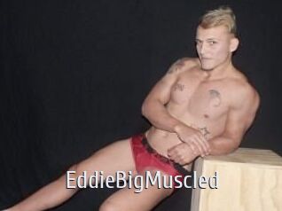 EddieBigMuscled Cigare à moustache