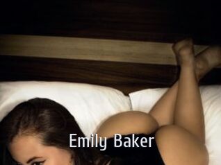 Emily_Baker Cigare à moustache