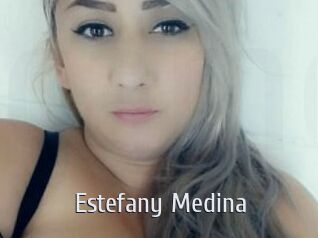 Estefany_Medina Cigare à moustache