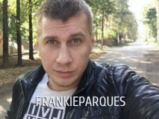 FRANKIE_PARQUES Cigare à moustache
