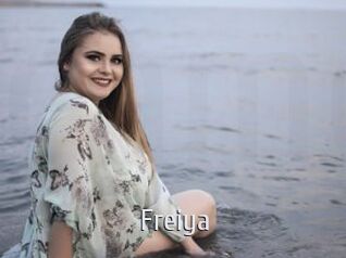 Freiya Cigare à moustache