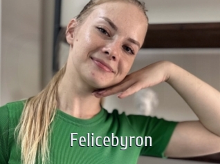 felicebyron Cigare à moustache