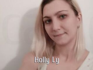 Holly_Ly