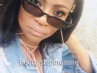 Hooty_stepmommy