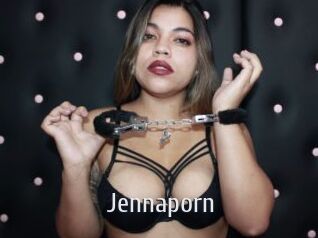 Jennaporn Cigare à moustache