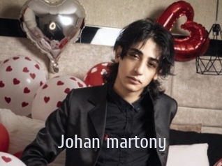 johan_martony Cigare à moustache