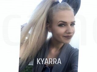 KYARRA_ Cigare à moustache