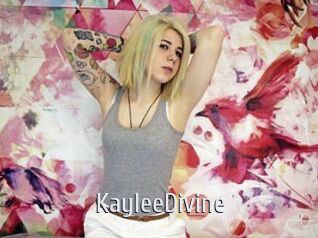KayleeDivine Cigare à moustache