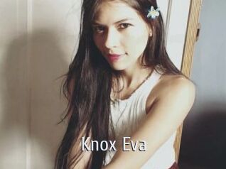 Knox_Eva Cigare à moustache