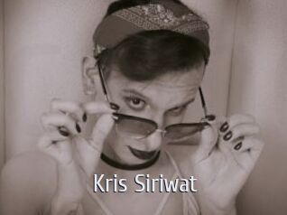 Kris_Siriwat Cigare à moustache