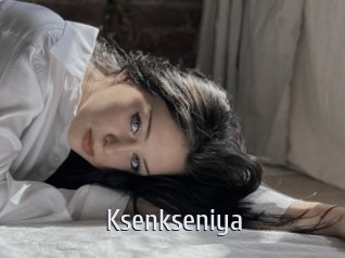 ksenkseniya Cigare à moustache