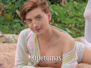 kyletomas Cigare à moustache