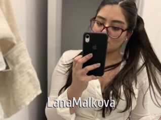 LanaMalkova Cigare à moustache