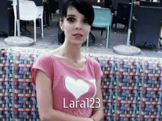 Lara123 Cigare à moustache