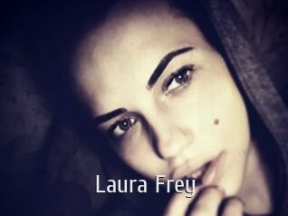 Laura_Frey Cigare à moustache