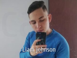 Liam_johnson Cigare à moustache