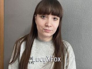 LucyXFox Cigare à moustache