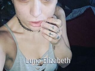 Luna_Elizabeth Cigare à moustache