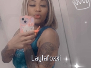 laylafoxxi Cigare à moustache