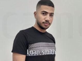 luan_smith Cigare à moustache