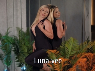 Luna_vee