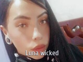 Luna_wicked