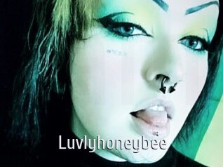 Luvlyhoneybee